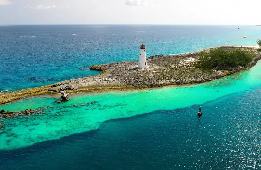 playa lighthouse bahamas