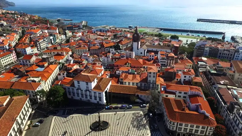 lugares para visitar en portugal con playa