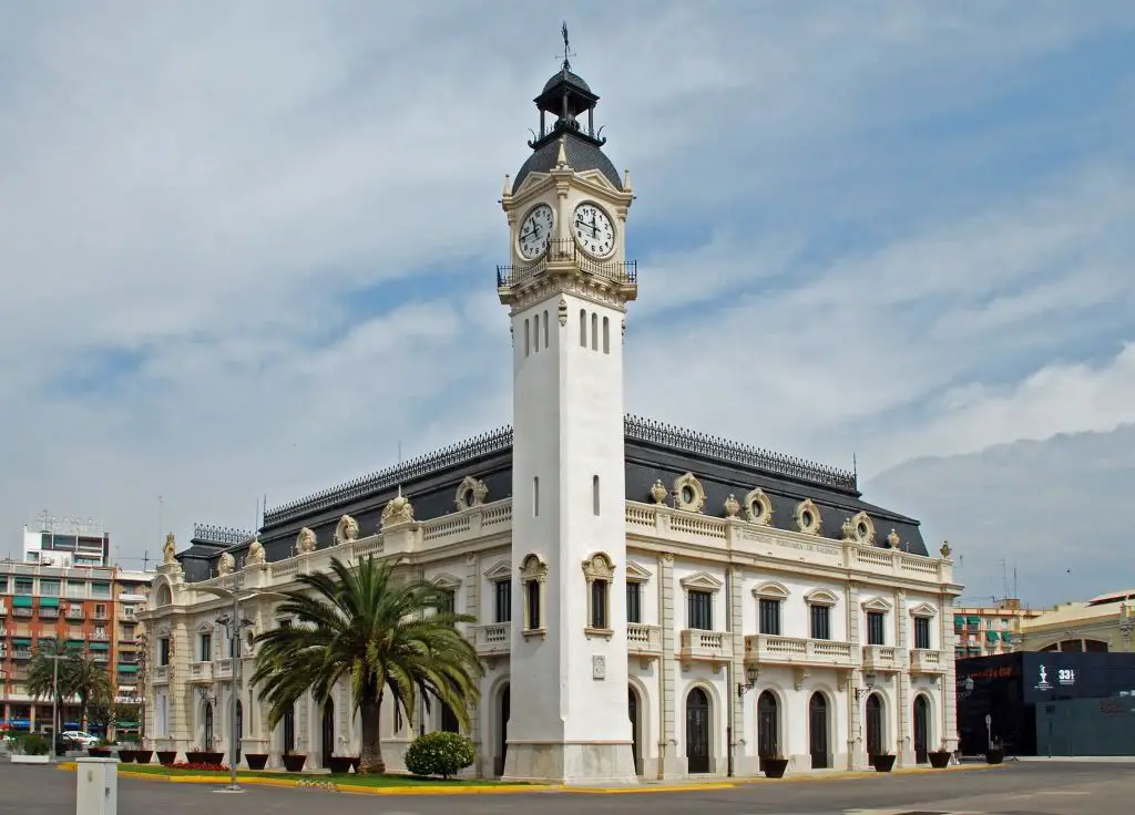 Edificio del Reloj puerto de Valencia