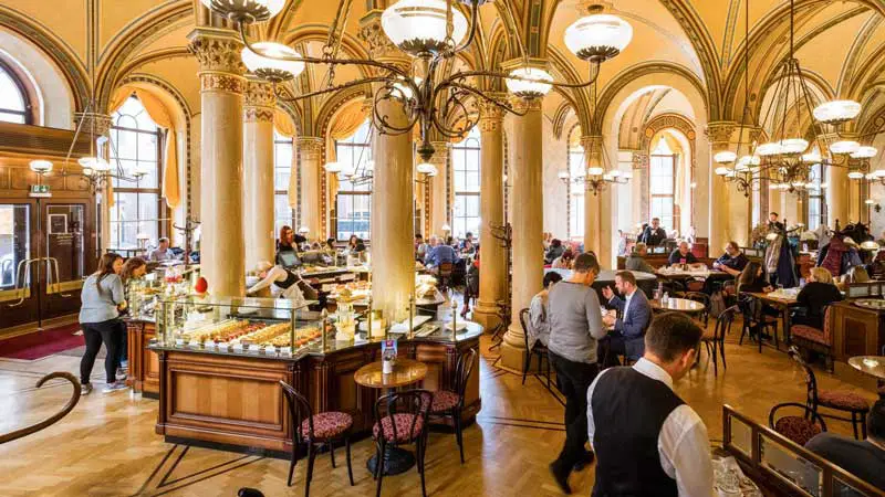 cafe central en Viena