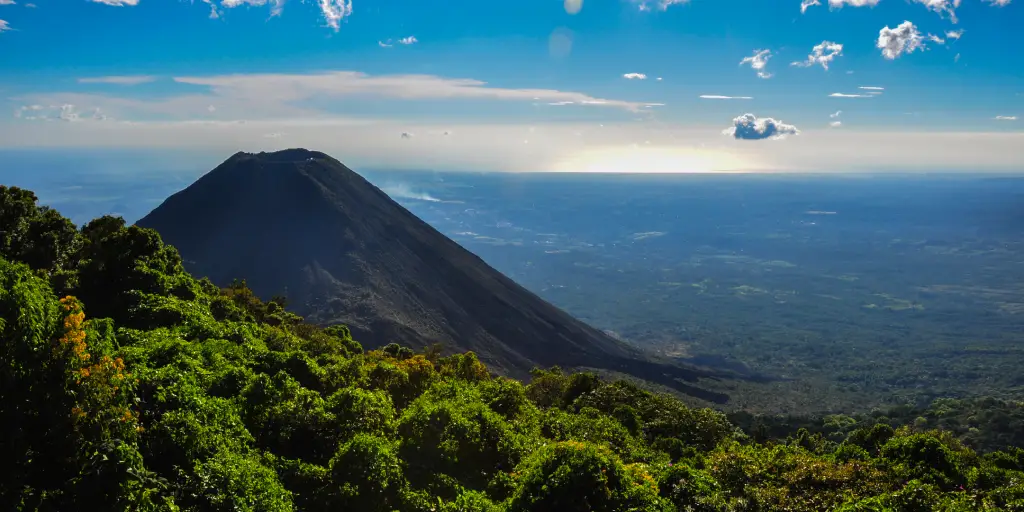 Los mejores volcanes en El Salvador para hacer turismo