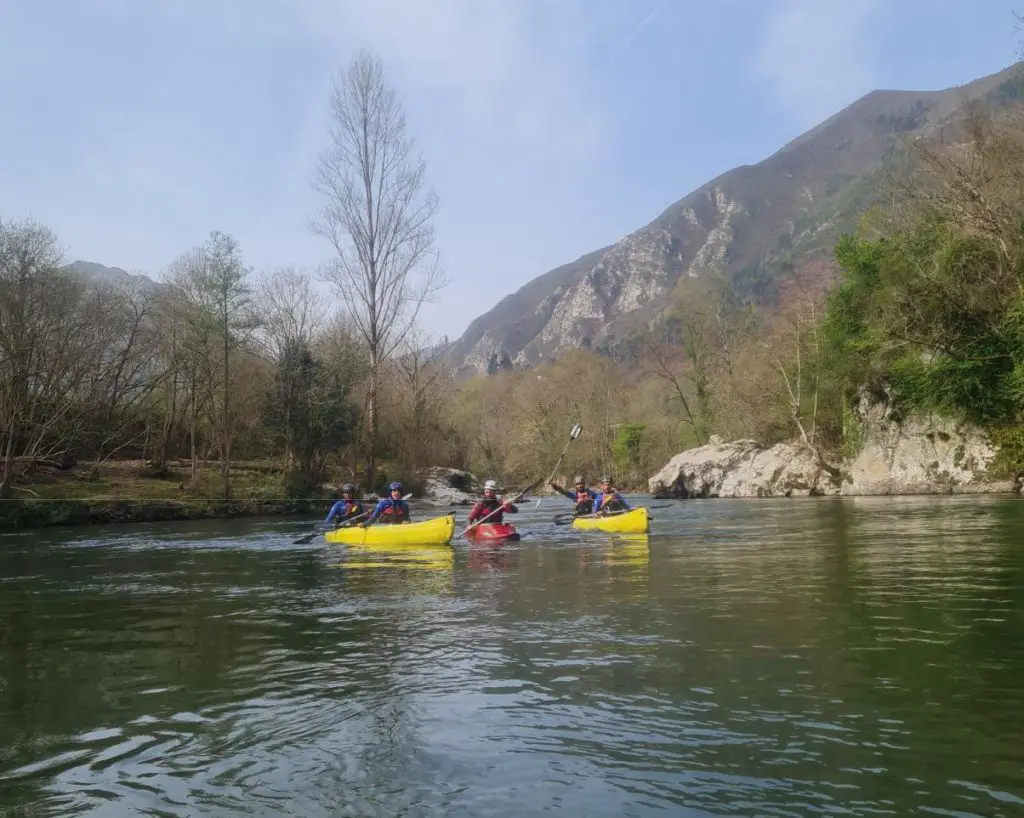descenso en canoa en asturias