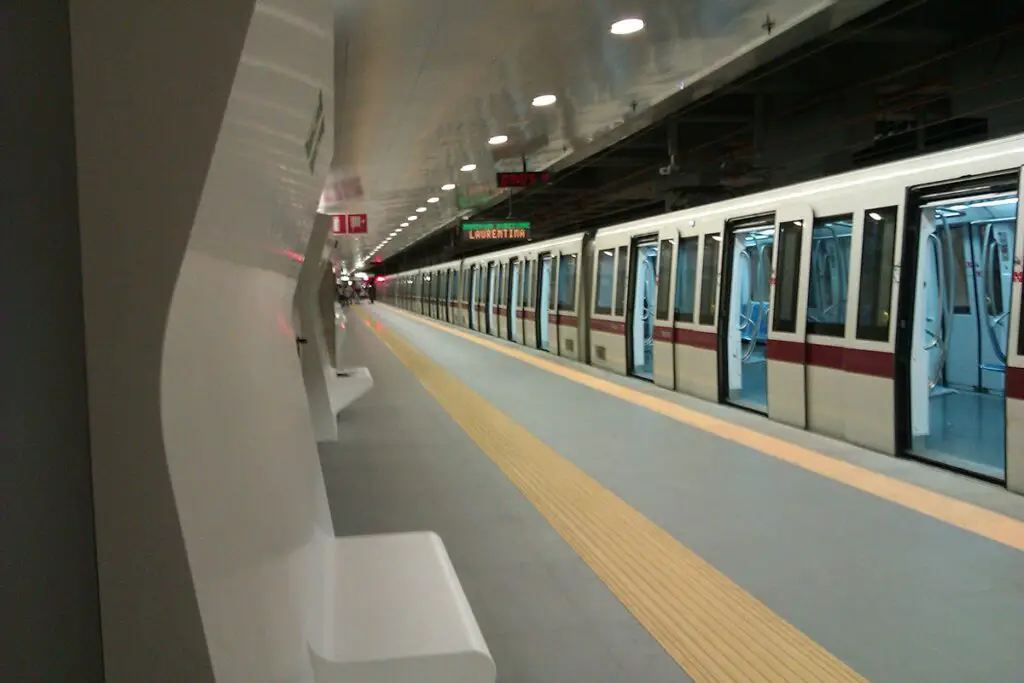 Metro de Roma en Italia